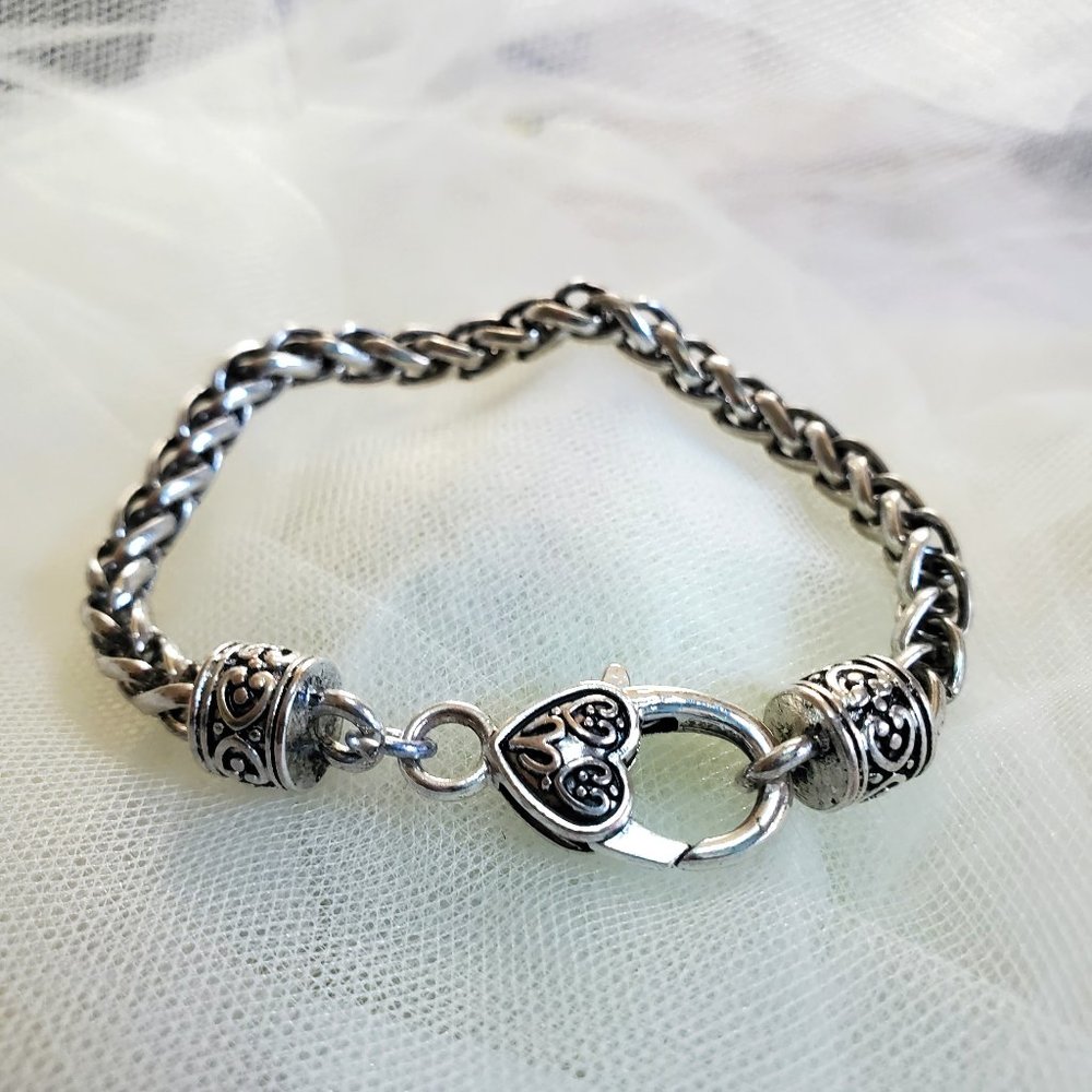 7.5" Antiqued Silver Tone Wheat Chain Bracelet with Heart Shaped Lobster…